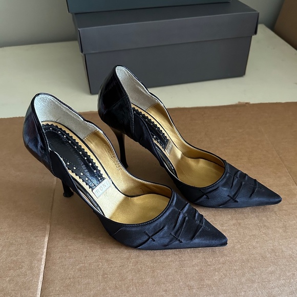 High Heel with Eel Leather. Made in Korea. Size 6.5 - Picture 3 of 6